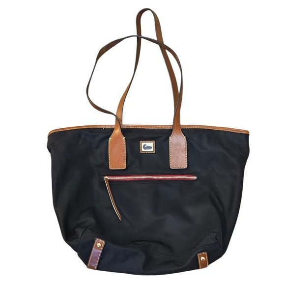 Dooney & Bourke Wayfarer Black Nylon Large Tote Zipper Purse Shoulder Bag - Picture 1 of 10